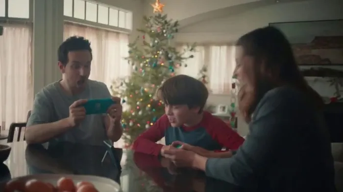 Δύο νέο εορταστικά διαφημιστικά της Nintendo