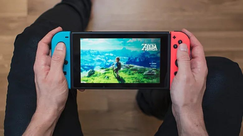 Το τέλος του Switch πλησιάζει: Η Nintendo αποκαλύπτει πότε θα σταματήσει η παραγωγή του αρχικού μοντέλου στην Ευρώπη Το τέλος του Switch πλησιάζει: Η Nintendo αποκαλύπτει πότε θα σταματήσει η παραγωγή του αρχικού μοντέλου στην Ευρώπη